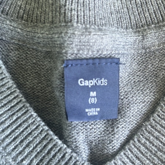 Gap kids grey v-neck sweater - Picture 2 of 5